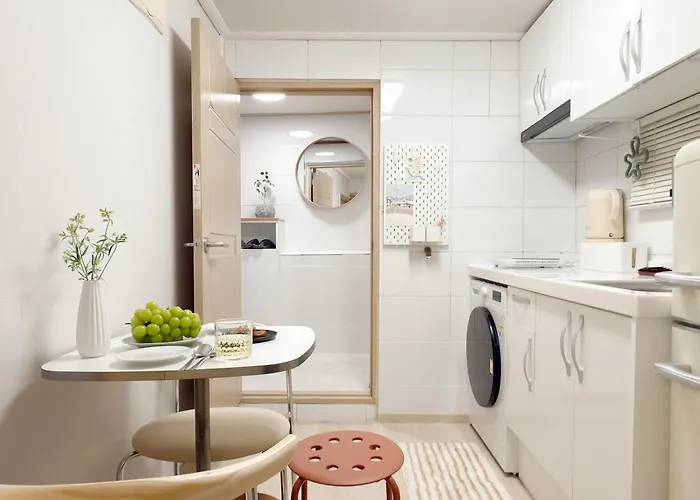 Od Gangnam #3 Min To Nonhyeon Stn #spacious 2br Apartamento Seul