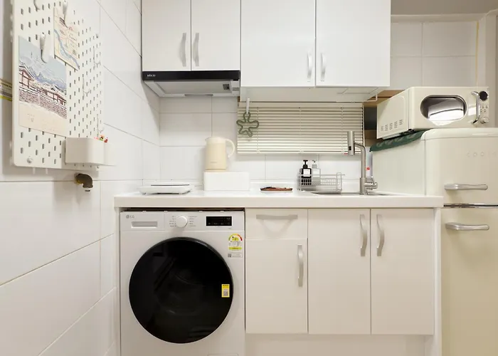 Od Gangnam #3 Min To Nonhyeon Stn #spacious 2br Apartamento Seul